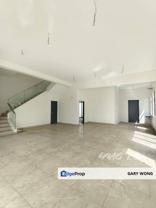 Canary Garden Bandar Bestari Klang 2 storey Semi D 40x80 Fully Renovated Extended Gated Guarded Freehold for Sale, Selangor, Klang