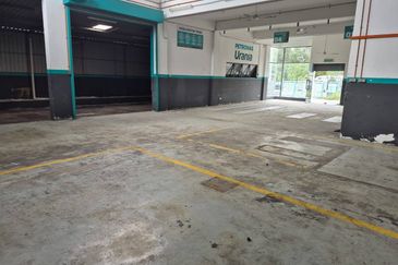 Gateway 16, Bandar Bukit Raja