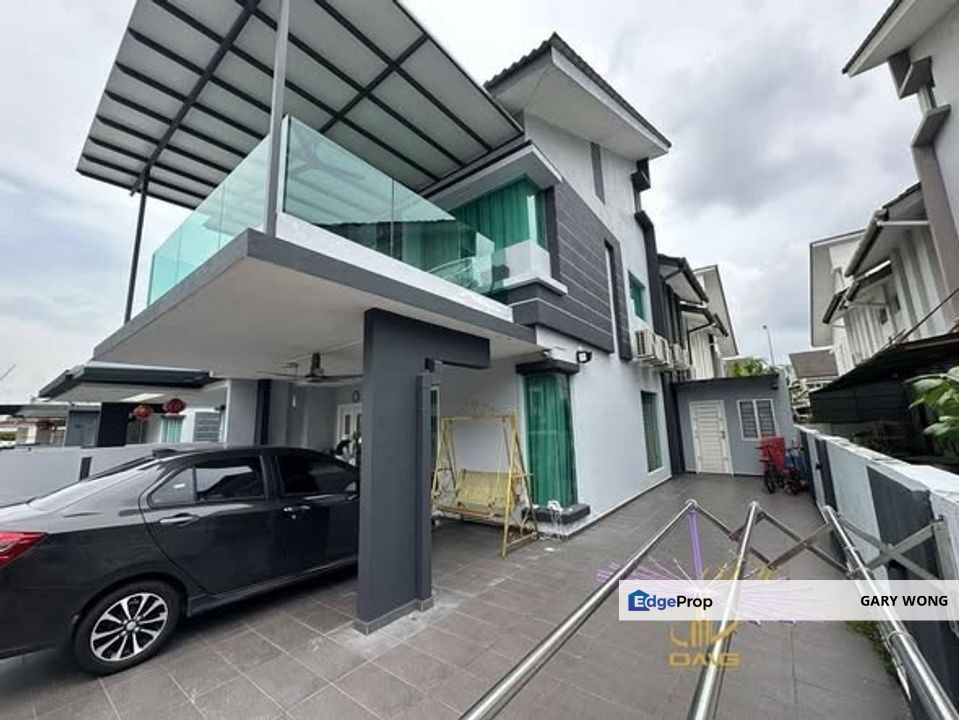 Bandar Parkland Klang 2 storey Semi D Cluster 32x65 Fully Renovated Extended Balcony Freehold Gated Guarded for Sale, Selangor, Klang