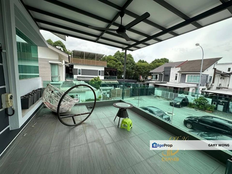Bandar Parkland Klang 2 storey Semi D Cluster 32x65 Fully Renovated Extended Balcony Freehold Gated Guarded for Sale, Selangor, Klang