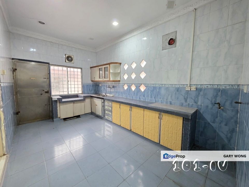 Taman Klang Jaya 1 storey End Lot 22x75 4r3b Renovated Good Condition Facing Open more Parking Freehold for Sale , Selangor, Klang