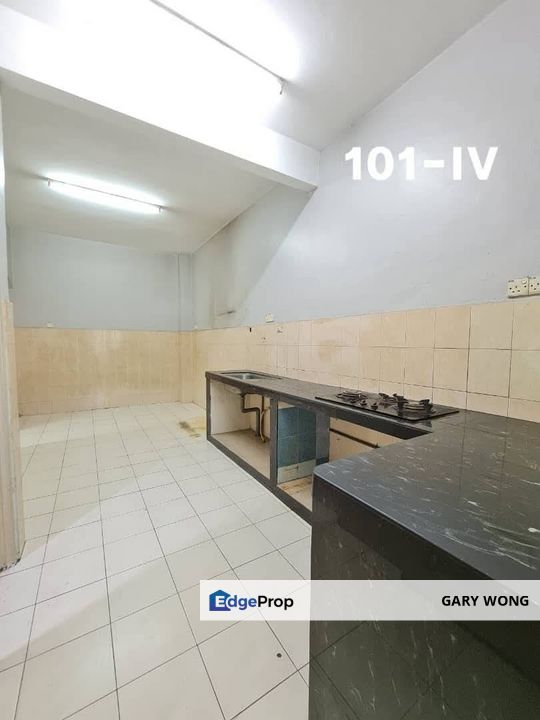 Tepi Sungai Teluk Pulai Klang Double Storey End Lot House 20x94 4r4b Reno Extended Freehold for Sale , Selangor, Klang
