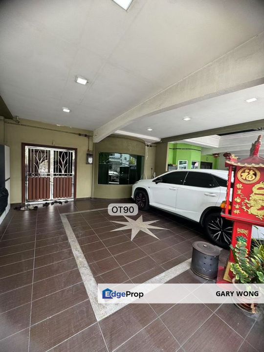 Batu Belah Kapar Klang 2.5 Storey Super Link House Fully Renovated Extended Good Condition Freehold for Sale, Selangor, Klang
