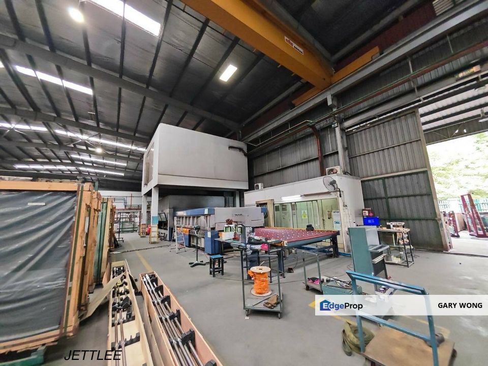 Taman Perindustrian Puchong Utama Heavy Factory Warehouse 3.345 acres 6000amps Floor Loading 5 Tons CCC Freehold for Sale , Selangor, Puchong