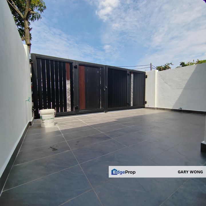 Taman Klang utama Double Storey House Full Loan Low Booking Non Flood Fully Renovated Freehold for Sale , Selangor, Klang