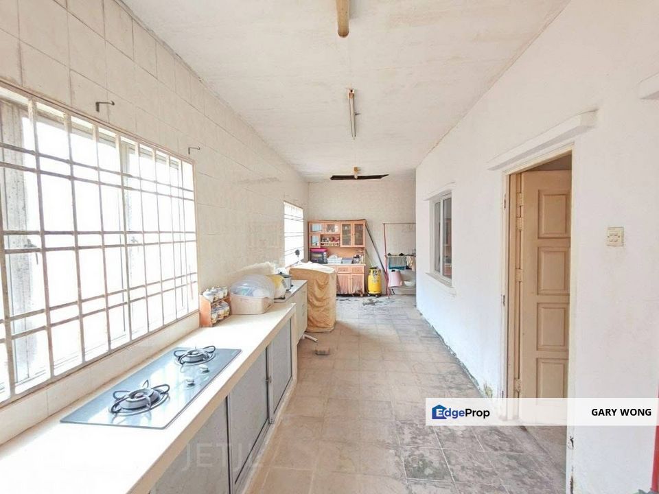 Taman Saga Klang 2 Storey Semi D House 40x100 Renovated Extended Gated Guarded Freehold for Sale , Selangor, Klang