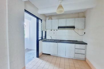 Pangsapuri Cendana, Bukit Subang