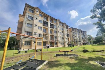 Pangsapuri Cendana, Bukit Subang