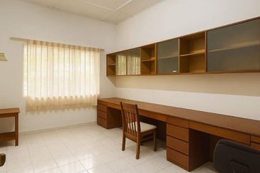 Paramount Garden (Taman Paramount)