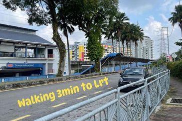 Paramount Garden (Taman Paramount)