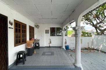 Paramount Garden (Taman Paramount)