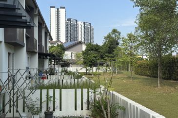 Arahsia Residences, Tropicana Aman