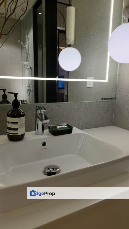 Titiwangsa Condominium with KLCC View For Sales Partially Furnish, Kuala Lumpur, Titiwangsa 