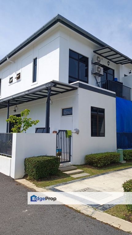End Lot Elegance at Eco Grandeur — Renovated & Extended Kitchen, Selangor, Bandar Puncak Alam