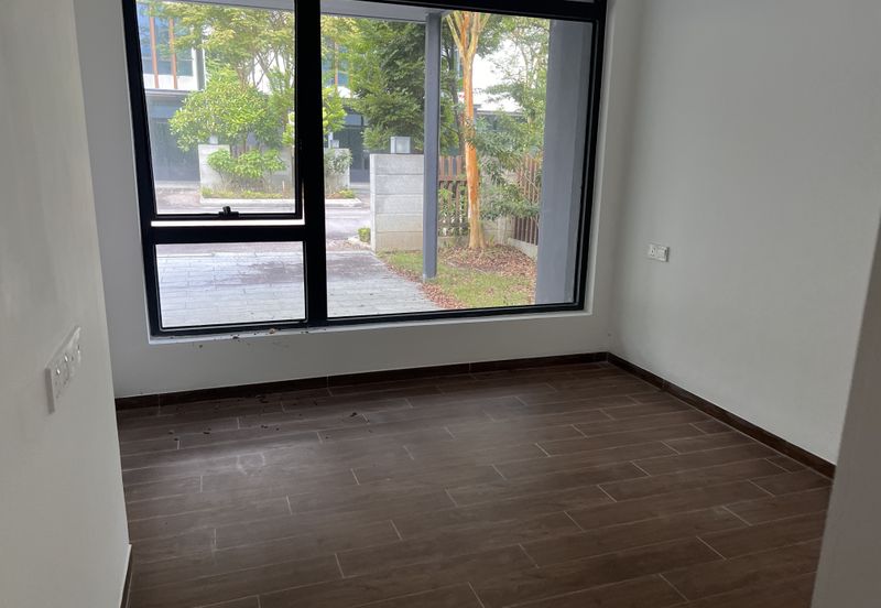 Anise Pearl @ Forest City