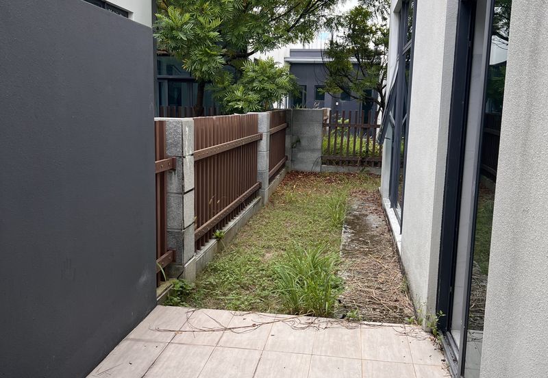 Anise Pearl @ Forest City