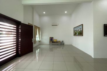 Taman Tunku Intan Safinaz