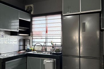 SEREMBAN 2 HEIGHT (LABU)