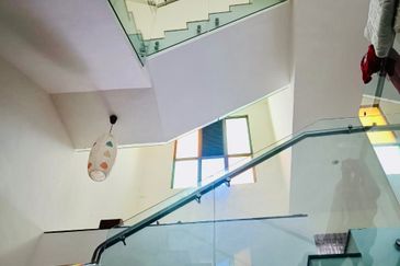 TAMAN BUKIT CHEMARA(CHEMARA HILL)