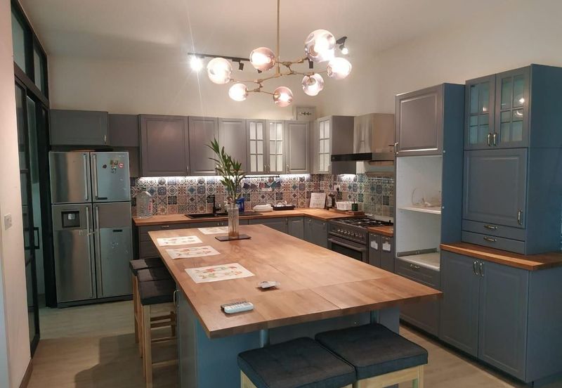 TAMAN BUKIT CHEMARA(CHEMARA HILL)