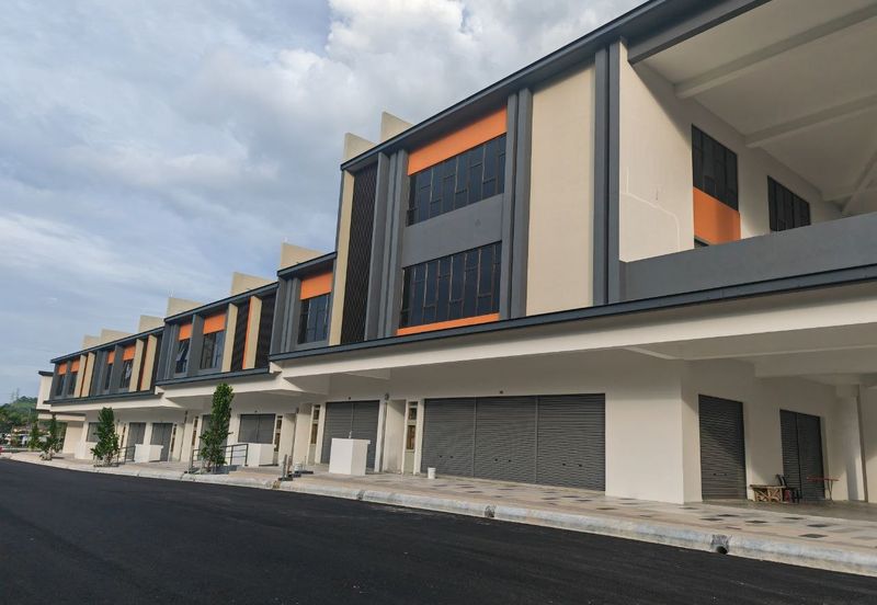 iKon Seremban 2 new shop for rent
