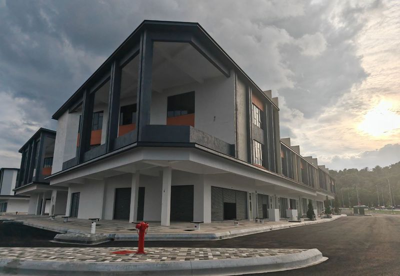 iKon Seremban 2 new shop for rent