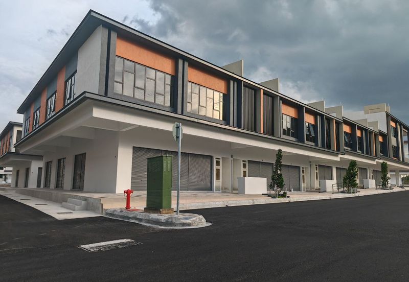 iKon Seremban 2 new shop for rent