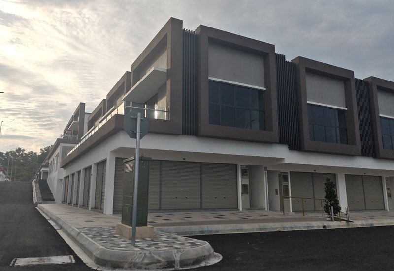 iKon Seremban 2 new shop for rent