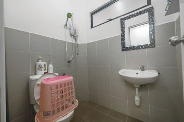 TAMAN BAYU INDERA, LUKUT