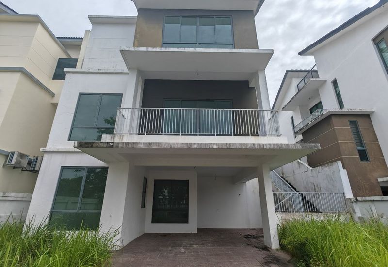 SEREMBAN 2 HEIGHT (LABU)