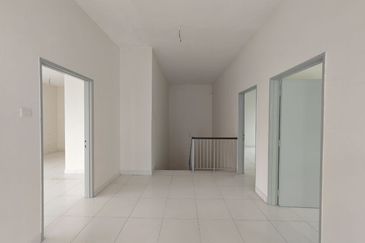 SEREMBAN 2 HEIGHT (LABU)