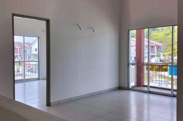 SAUJANA TROPIKA @ S2 HEIGHTS