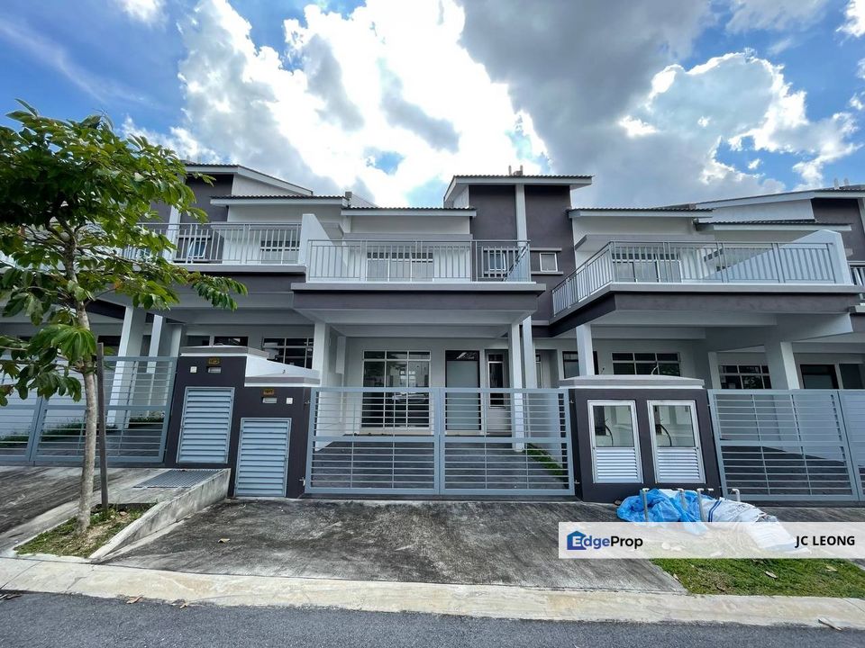 2 tingkat rumah teres utk dijual @ Seremban Bukit Kepayang BUMI LOT, Negeri Sembilan, Seremban