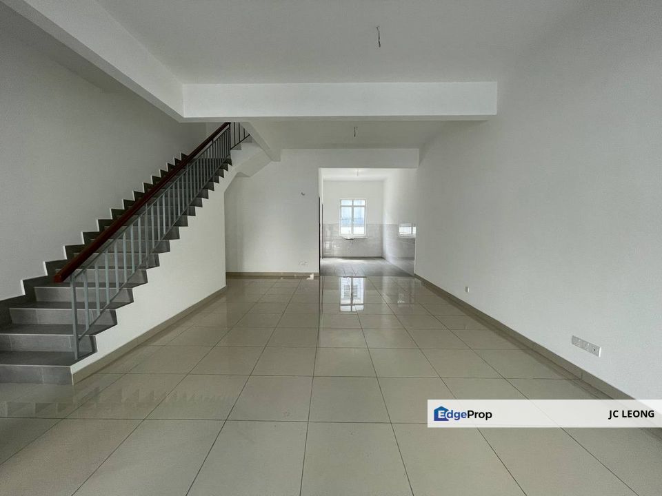 2 tingkat rumah teres utk dijual @ Seremban Bukit Kepayang BUMI LOT, Negeri Sembilan, Seremban