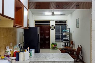 Taman Batu Bukit Flat