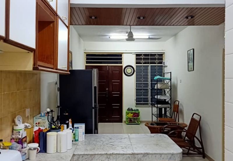 Taman Batu Bukit Flat