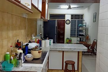 Taman Batu Bukit Flat