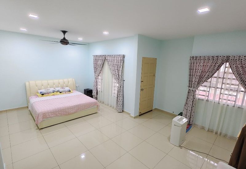 Taman Perdana Muar - Double Storey - Renovated - Nearby Muar Town+McD+Milk Tea Street