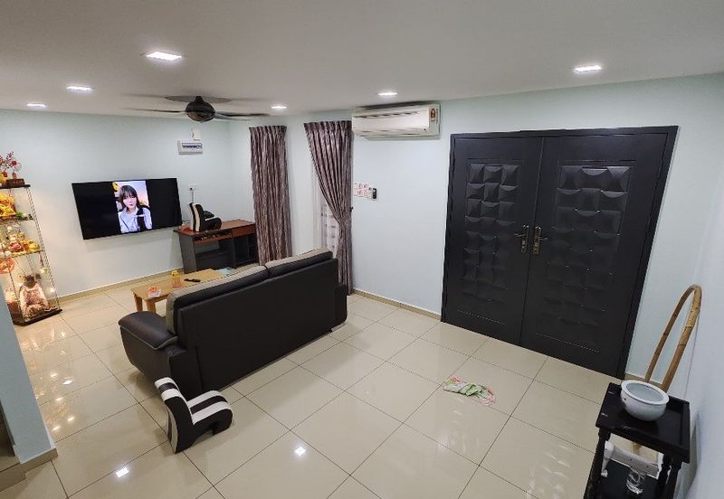 Taman Perdana Muar - Double Storey - Renovated - Nearby Muar Town+McD+Milk Tea Street