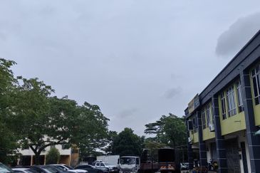 Desa Cemerlang Shoplot Tenanted ROI 5.2%