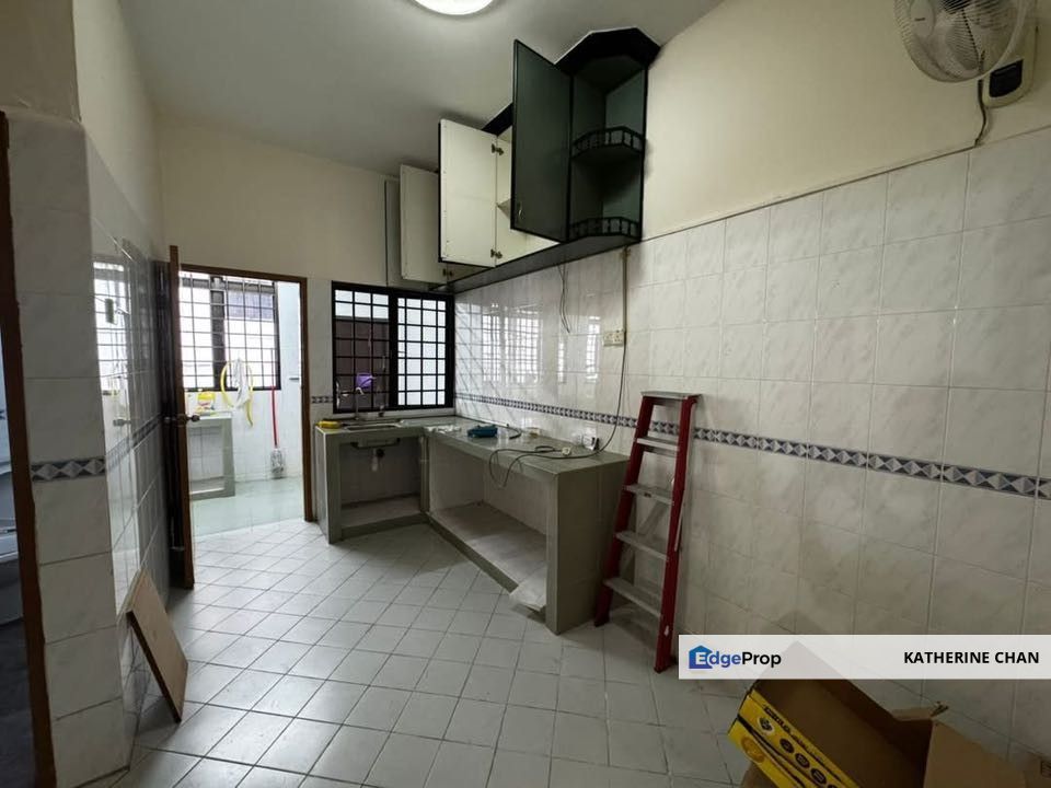 𝘾𝙤𝙣𝙙𝙞𝙩𝙞𝙤𝙣很好的𝘼𝙪𝙨𝙩𝙞𝙣排楼😍😍 地点优越就在𝙢𝙤𝙪𝙣𝙩 𝘼𝙪𝙨𝙩𝙞𝙣 的双层排楼 只售RM690k 😍😍, Johor, Johor Bahru