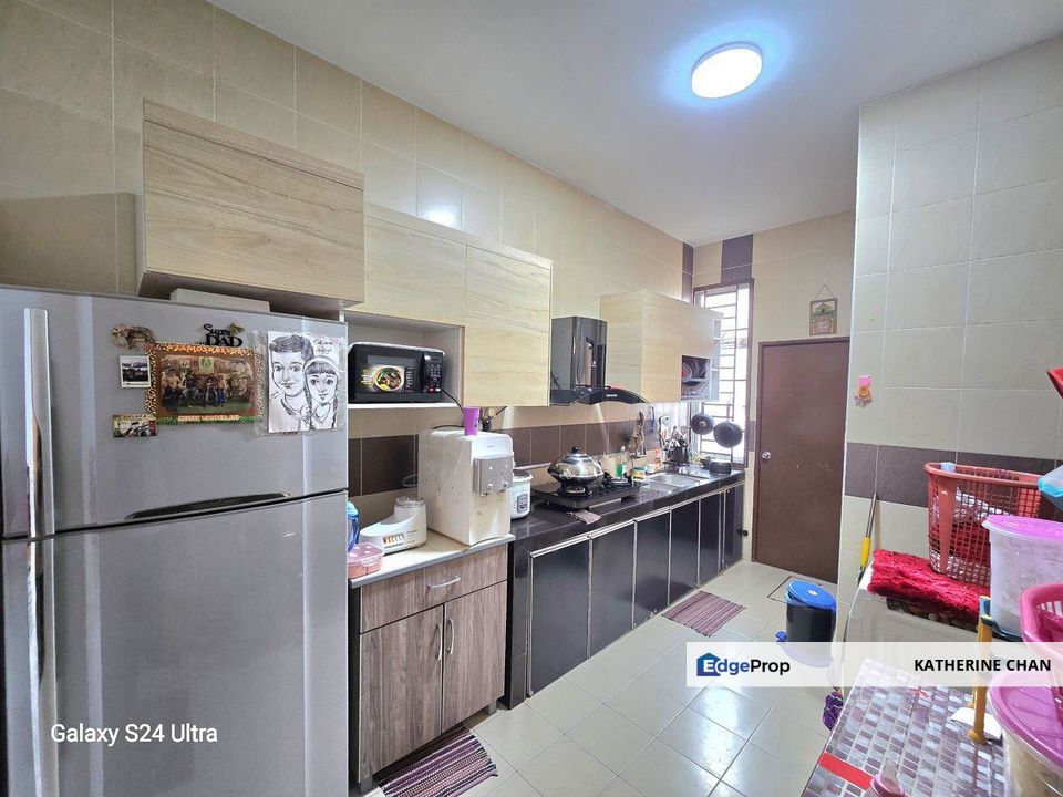 𝙏𝙖𝙢𝙖𝙣 𝘽𝙚𝙨𝙩𝙖𝙧𝙞 𝙄𝙣𝙙𝙖𝙝 𝙐𝙡𝙪 𝙏𝙞𝙧𝙖𝙢 4 Bedrooms Fully Renovated, Johor, Ulu Tiram