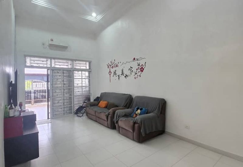 Kulai KCC Single Storey for rent