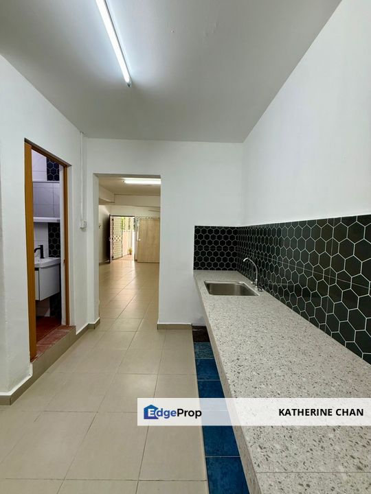 Desa cemerlang Jalan Arah double storey low cost , Johor, Ulu Tiram