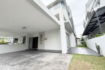 Taman Gemilang Permai Bukit Mertajam Three Storey Semi Detached For Sale