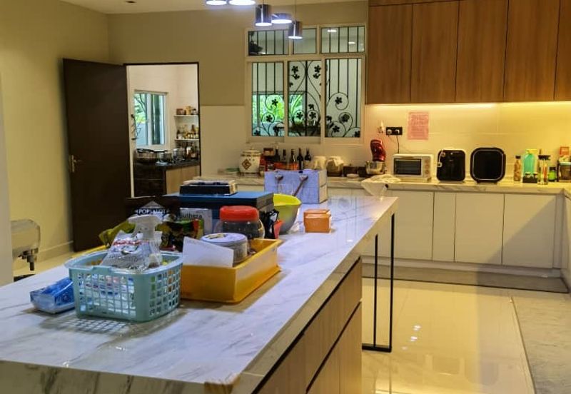 Casa Idaman Air Itam Semarak Api 3 Storey Semi Detached Fully Renovated