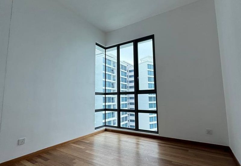 Queens Residences @ Queens Waterfront