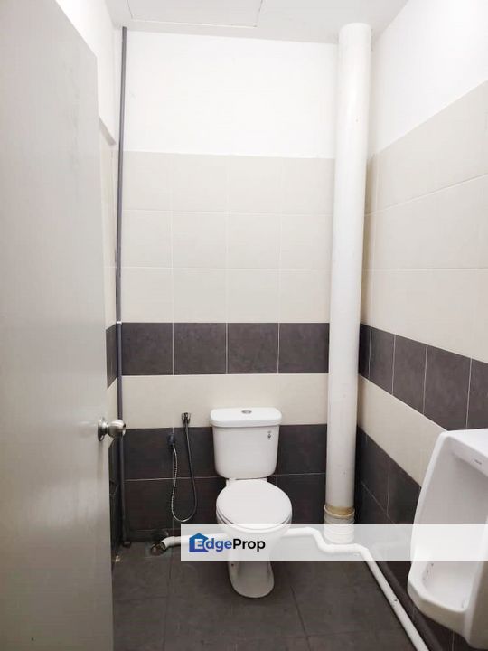 Golden Triangle 2 Commercial First Floor Rare units 867sf, Penang, Sungai Ara