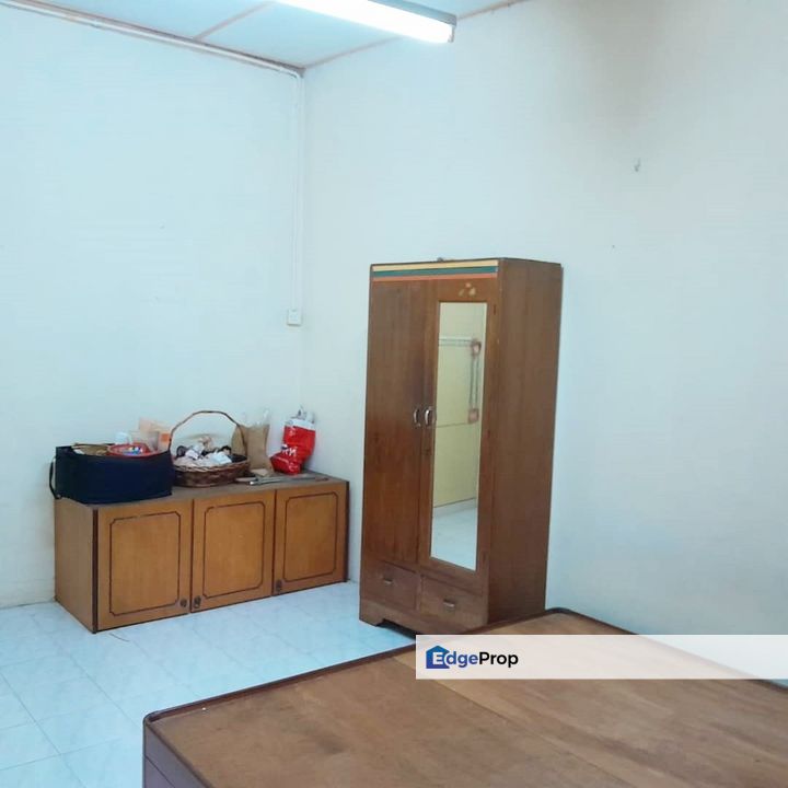 Jalan Permai Superlink Terrace 2 Storey Gelugor Land 1900sf Freehold, Penang, Gelugor