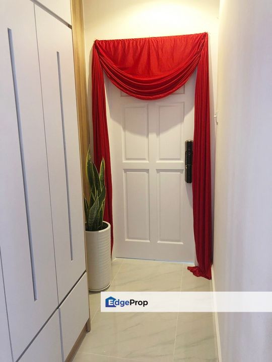 Sri Perdana Tastefully Renovated Fully Furnish 970SF 2 car parks near Gurney, Penang, Georgetown